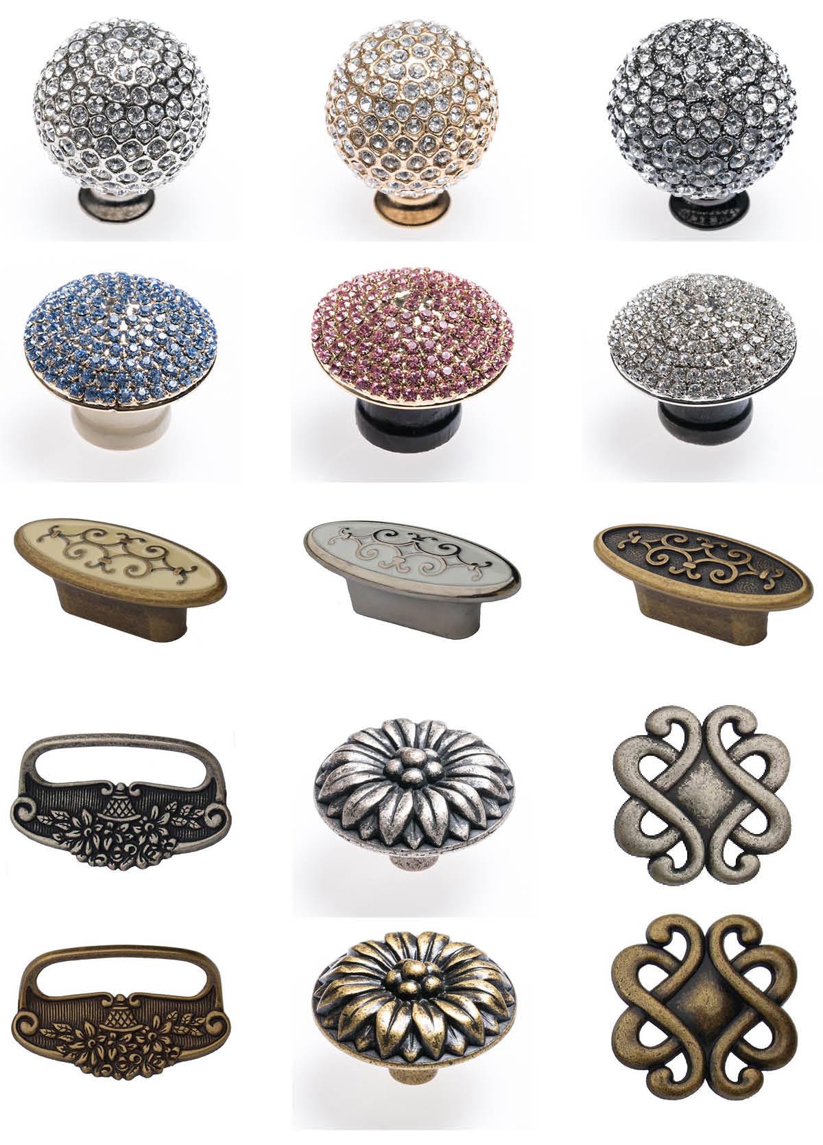 knobs and decorative accessories